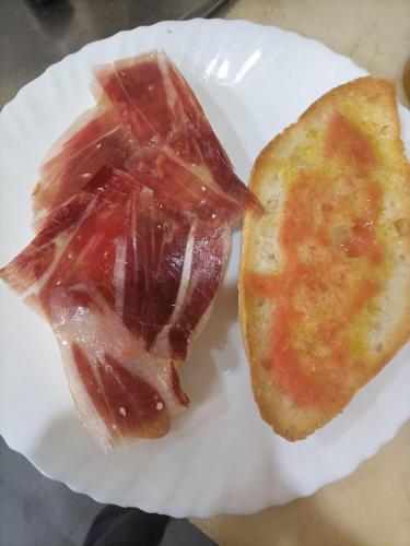 Tostada con jamón
